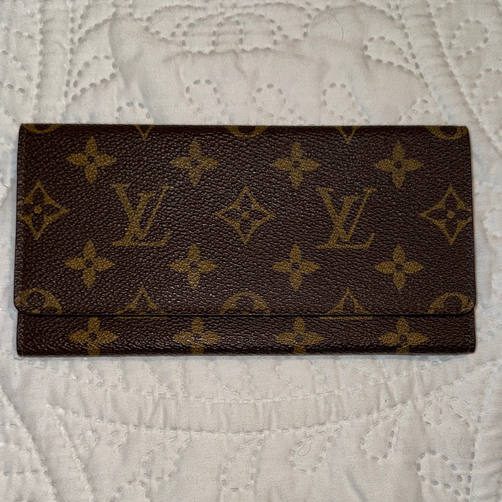 Authentic Louis Vuitton Gold and Brown Monogram Wallet